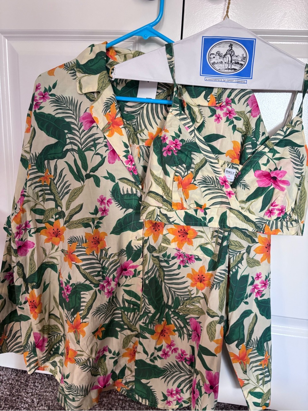 ONLY Floral Tropical Print Cream Blouse - Green & Orange Floral